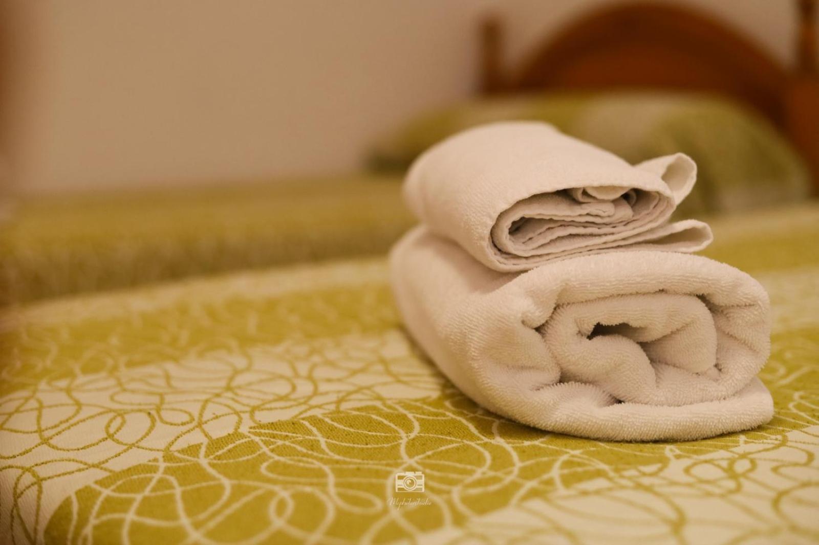 Hospedium Dlj Hostal Ben Nassar Arjona Kültér fotó